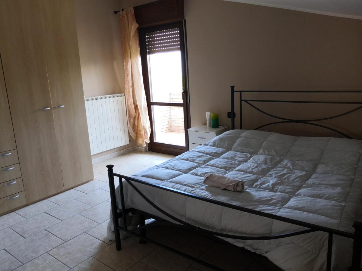 Ferienwohnung La Mansardina Sulmona Exterior foto